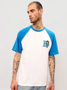 Beyoung Cotton Round Neck Raglan Sleeves Oversized Pockets T-shirt