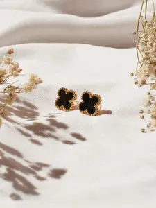 SALTY Women Posh Night Clover Earrings