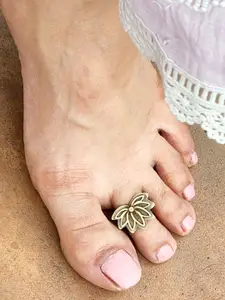 Goldnera Gold-Plated Oxidised Toe Rings