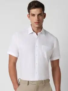 Van Heusen Spread Collar Short Sleeves Cotton Regular Fit Shirt