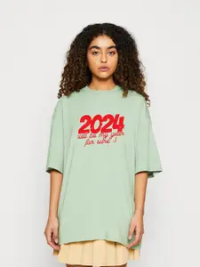 Kotty Green Typography Printed Round Neck Drop-Shoulder Sleeves Oversized T-shirt