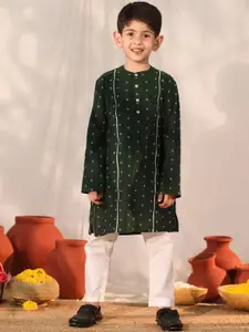 VASTRAMAY Boys Regular Kurta with Pyjamas