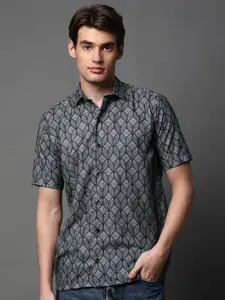 BROWN BROTHERS Men Relaxed Opaque Printed Casual Shirt
