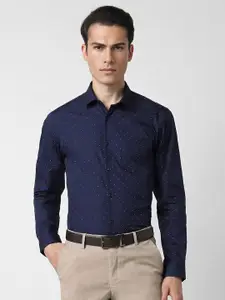 Peter England Men Slim Fit Opaque Printed Formal Shirt