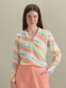 U.S. Polo Assn. Women Abstract Printed V-Neck Cuffed Sleeves Wrap Top