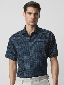 Van Heusen Men Opaque Printed Formal Shirt