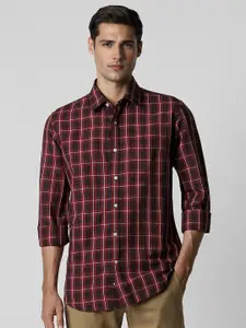 Van Heusen Sport Men Slim Fit Opaque Checked Casual Shirt