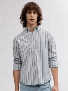 GANT Men Opaque Striped Casual Shirt