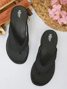 The Roadster Lifestyle Co. Women Black Textured Thong Flip-Flops