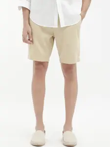 RARE RABBIT Men Mid-Rise Cotton Chino Shorts