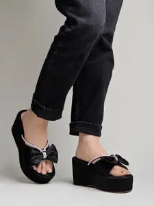 Shoetopia Party Wedge Pumps with Bows