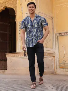 AKS Abstract Printed Opaque Cotton Casual Shirt