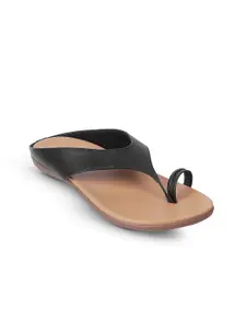 WALKWAY by Metro One Toe Flats