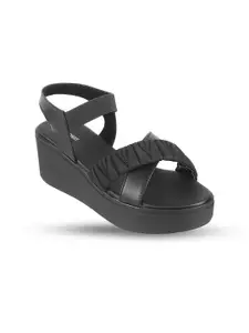 WALKWAY by Metro Black Flatform Sandals