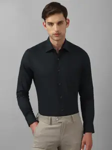 Louis Philippe Cotton Spread Collar Straight Formal Shirt
