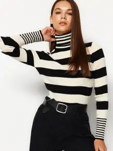 Trendyol Turtle Neck Long Sleeves Striped Pullover Sweater