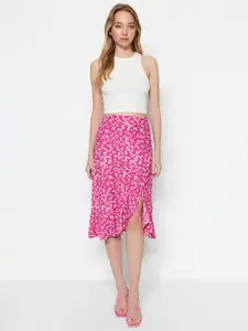 Trendyol Printed Flared Knee-Length Front Slit Skirts