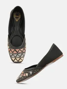 Style Shoes Embellished Ethnic Mojaris