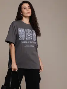 The Roadster Life Co. Printed Drop-Shoulder Sleeves Oversized T-shirt