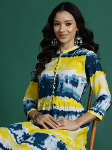 Sangria Abstract Dyed A-line Kurta