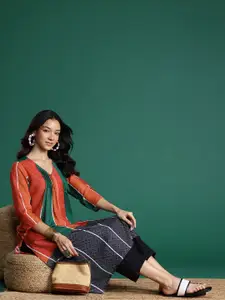 Sangria Pleated Striped Straight Kurta