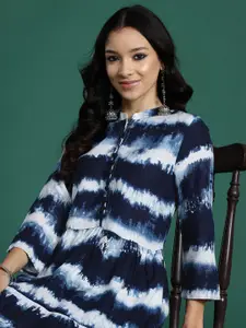 Sangria Abstract Dyed A-line Kurta