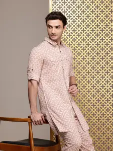 House of Pataudi Geometric Printed Roll-Up Sleeves Pure Cotton Jashn Kurta with Trousers