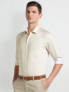 Arrow Spread Collar Slim Fit Opaque Cotton Formal Shirt