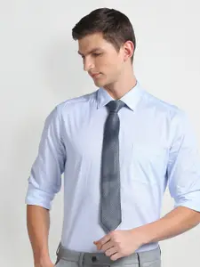 Arrow Spread Collar Slim Fit Opaque Striped Cotton Autopress Formal Shirt