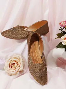 JM Looks Embellished Pointed Toe Mojaris