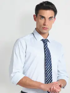 Arrow Slim Fit Checked Spread Collar Long Sleeves Formal Shirt