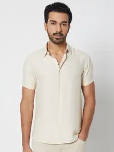 Mufti Spread Collar Slim Fit Opaque Casual Shirt