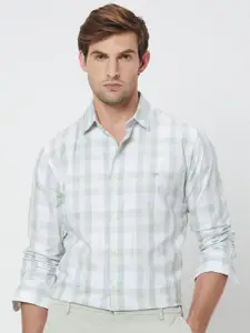 Mufti Slim Fit Gingham Checks Opaque Checked Cotton Casual Shirt