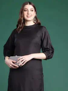 Sangria Three-Quarter Sleeves Kurta