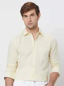 Mufti Spread Collar Slim Fit Opaque Casual Shirt