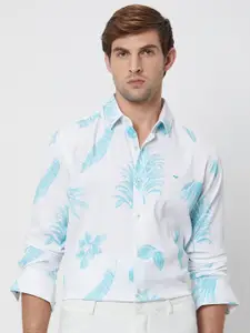 Mufti Slim Fit Floral Opaque Printed Casual Shirt