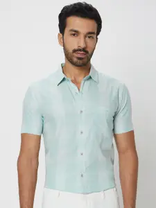 Mufti Checked Cotton Slim Fit Opaque Casual Shirt