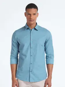 Flying Machine Slim Fit Spread Collar Pure Cotton Casual Shirt