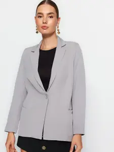 Trendyol Notched Lapel Collar Single-Breasted Blazer