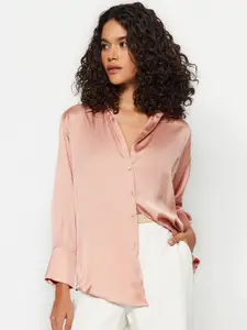 Trendyol Spread Collar Long Sleeves Opaque Casual Shirt