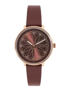 Titan Women Textured Analogue Watch 2673WL02