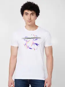 SPYKAR Graphic Printed Slim Fit T-shirt