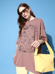 The Roadster Life Co. Graphic Printed Drop-Shoulder Sleeves Oversized T-shirt