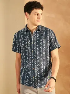 DENNISON Smart Printed Spread Collar Short Sleeves Cotton Lightweight Shirt