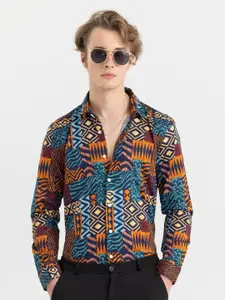 Snitch Blue & Orange Classic Slim Fit Geometric Printed Cotton Casual Shirt