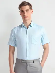 Arrow Spread Collar Short Sleeves Pure Cotton Dobby Formal Shirt