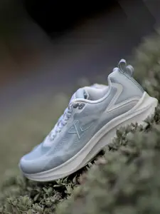 Xtep Women Feather Foam Running Shoes