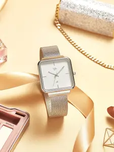 Fastrack Vyb Minimalist Women Stainless Steel Bracelet Style Straps Analogue Watch FV60012SM01W