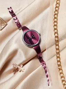 Fastrack Vyb Siren Women Brass Dial & Straps Analogue Watch FV60004KM01W