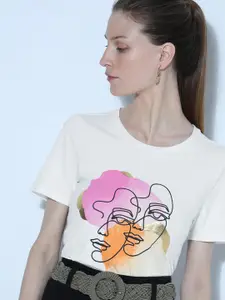 Vero Moda Graphic Printed Round Neck T-shirt